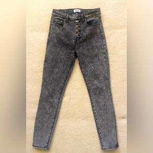 Size 27 Pistola gray wash skinny jeans.